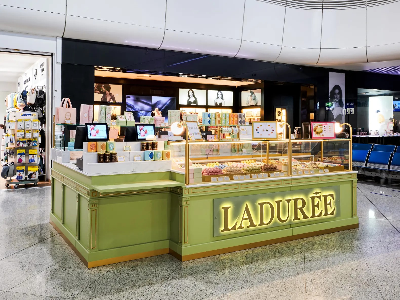 Κατάστημα Ladurée στον Διεθνή Αερολιμένα Αθηνών